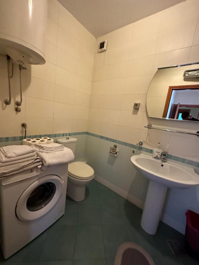 Great Location Two Bedroom Apatment "Maxim" Подгорица Екстериор снимка
